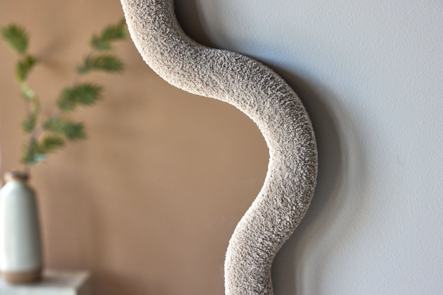 Kungsbacka Spejl 70×70 cm – Beige Bouclé