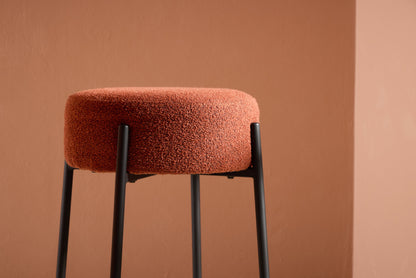 Tucson barstol – Sorte ben / rustfarvet bouclé