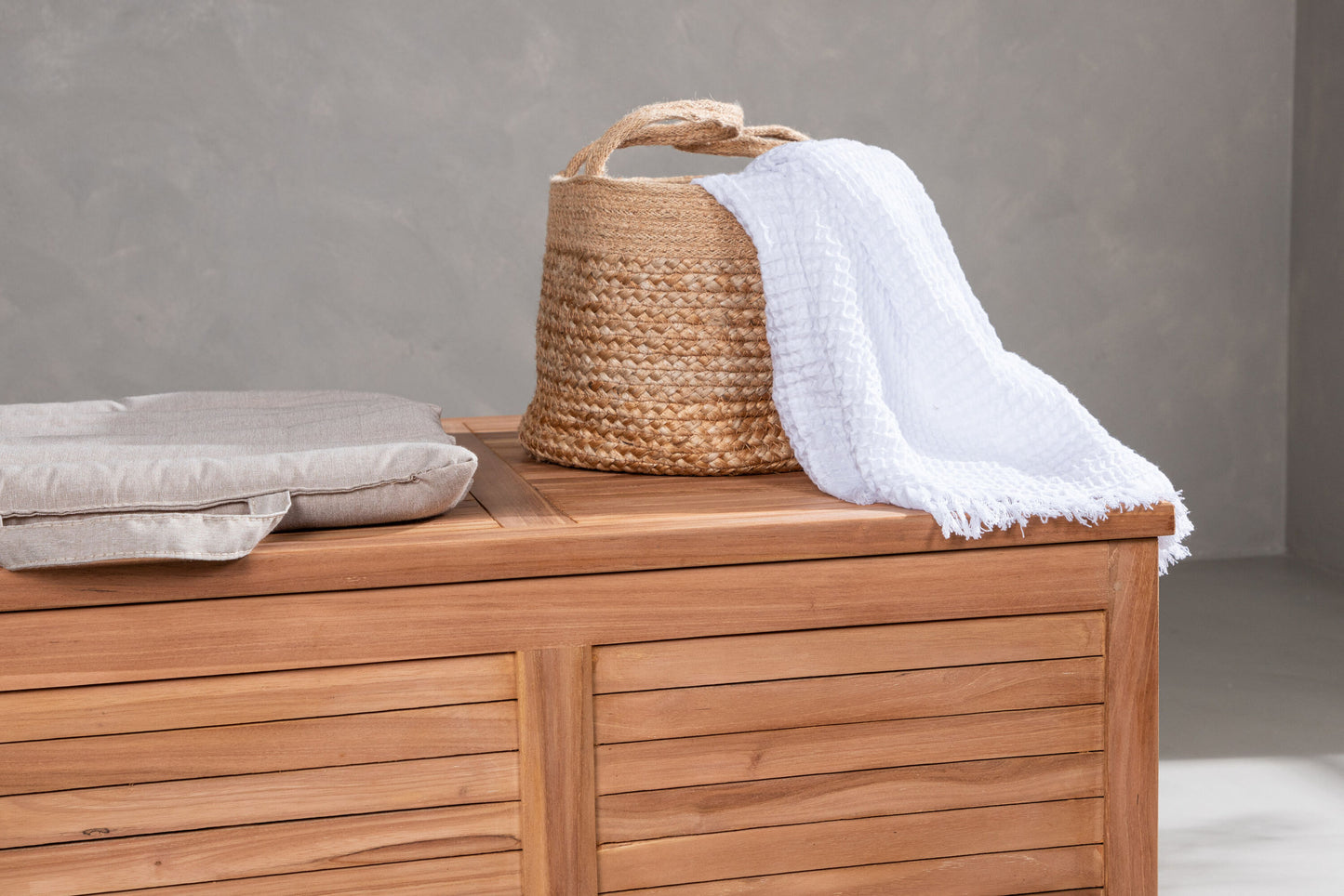 Trento hyndeboks 70×130×46 cm – Naturteak