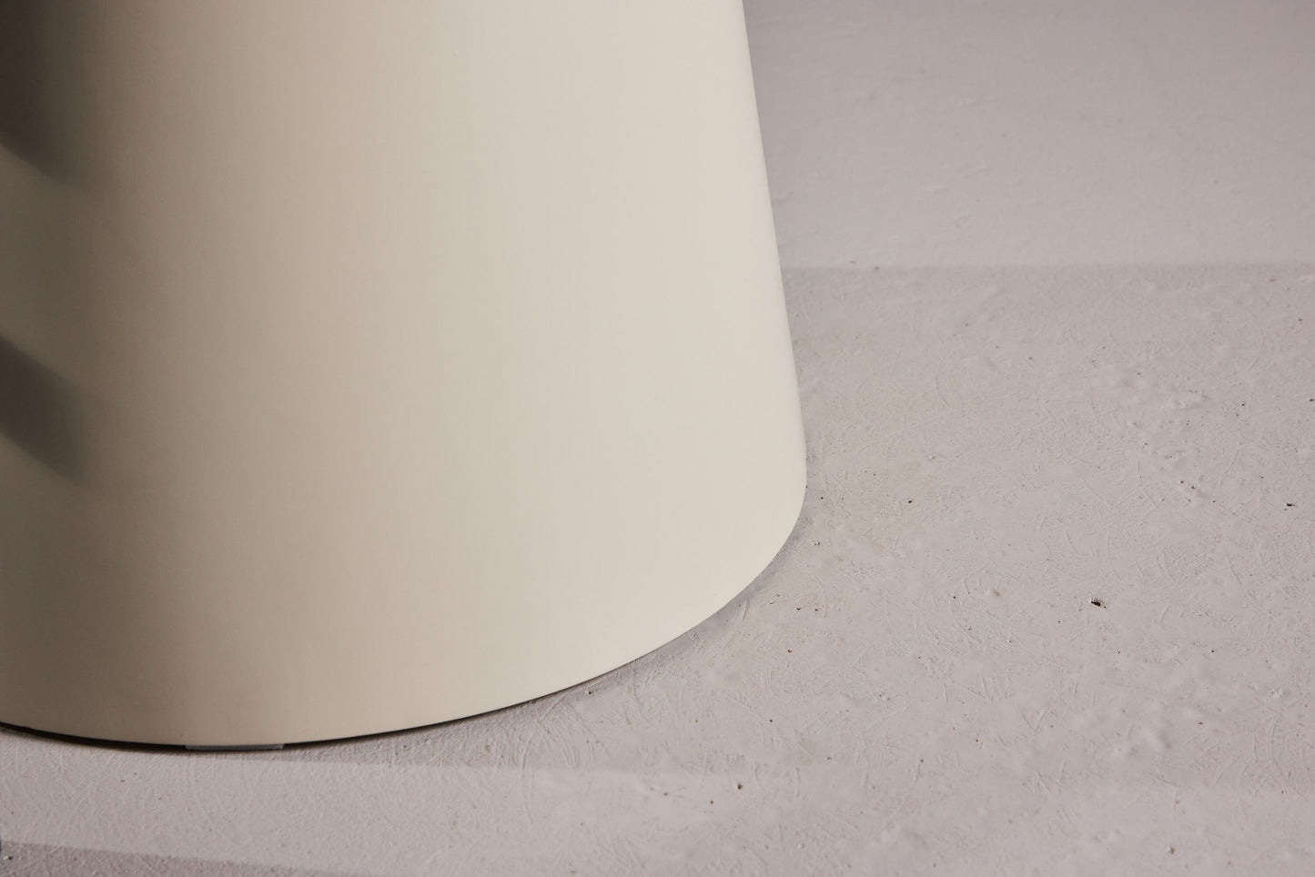 Lanzi spisebord 80×80 cm – Beige