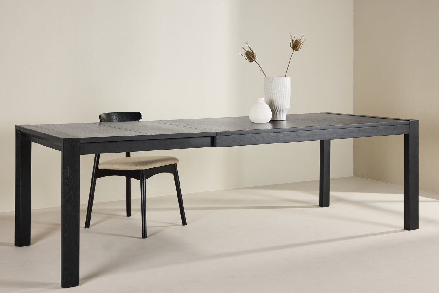 Slider Spisebord 250×95 cm – Sort / Massiv Egfinér