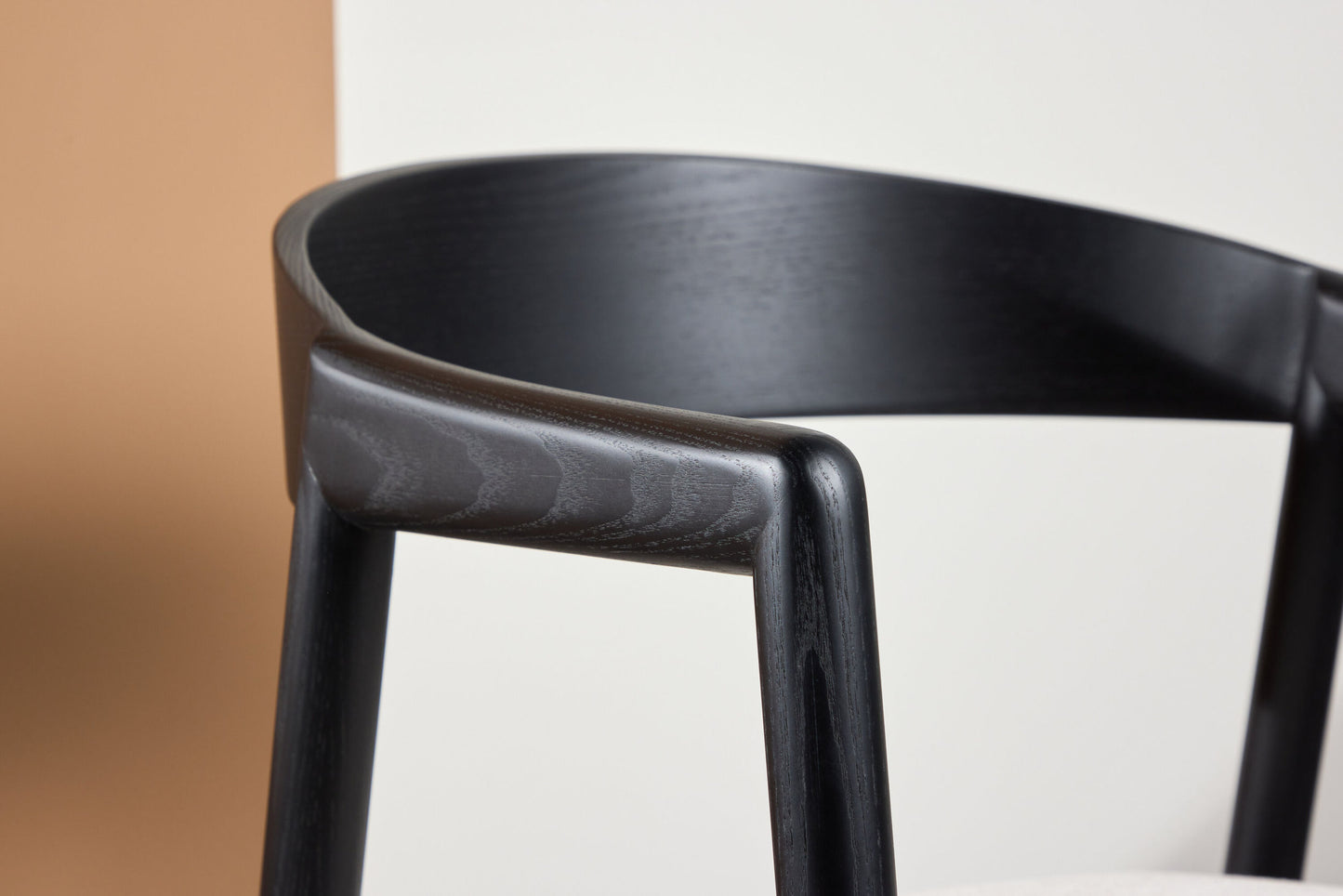 Långön Spisebordsstole (2 stk.) – Sort / Beige