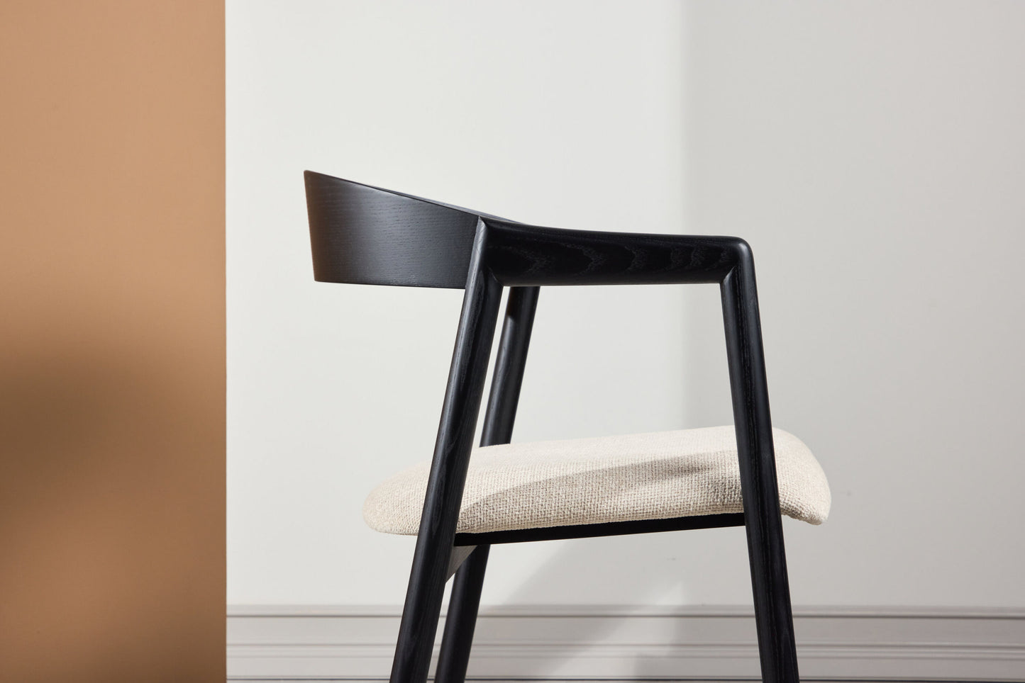 Långön Spisebordsstole (2 stk.) – Sort / Beige