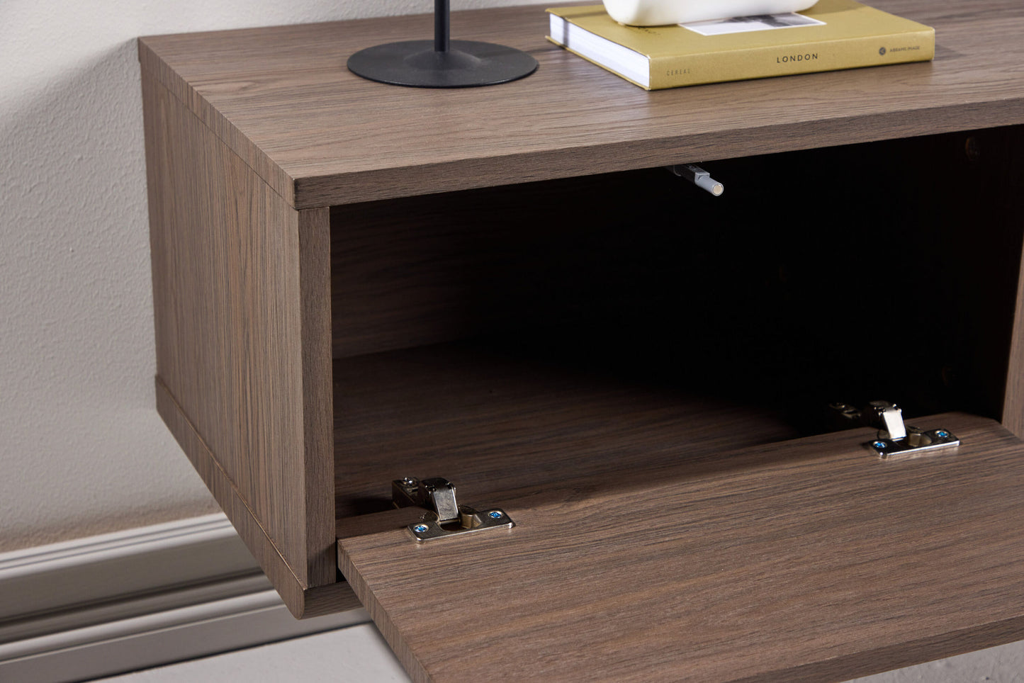 Dragh TV-møbel 100×35×28 cm – Mokka
