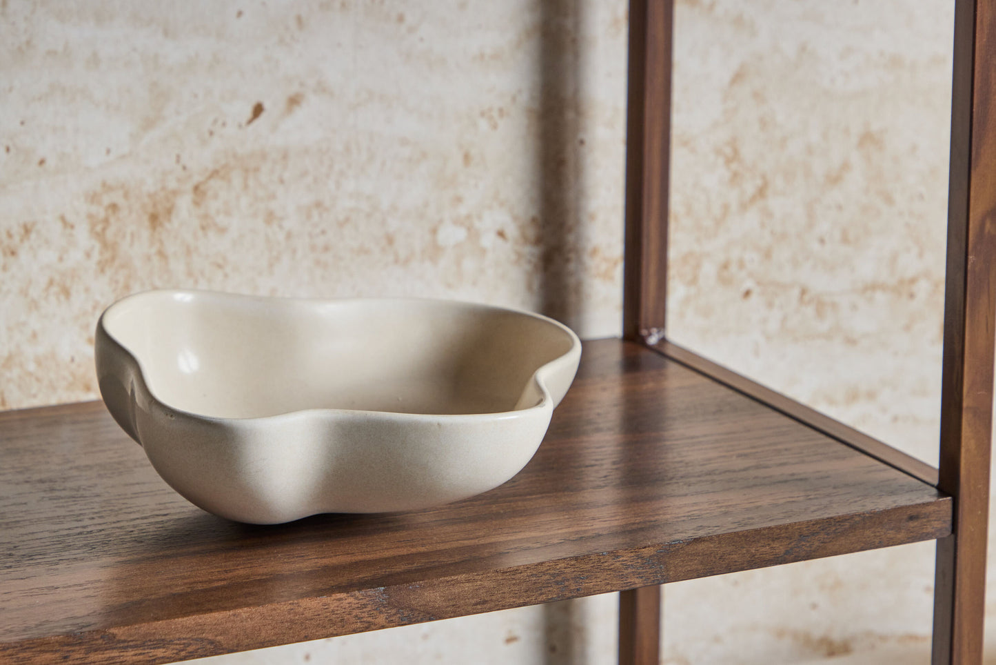 Staal Reol 80×26×81 cm – Valnød