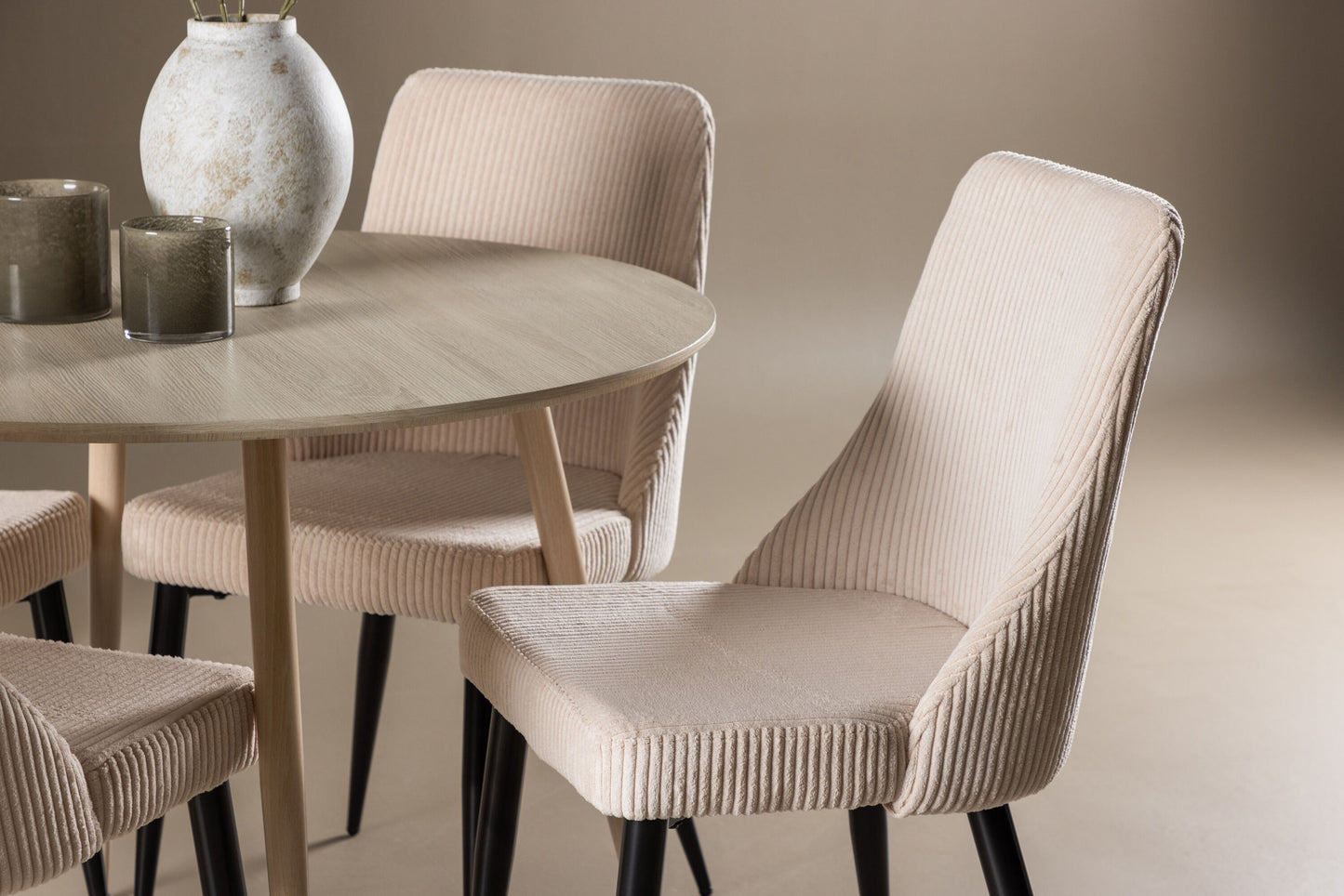Plaza spisebordssæt m. Leone spisebordsstole (beige)