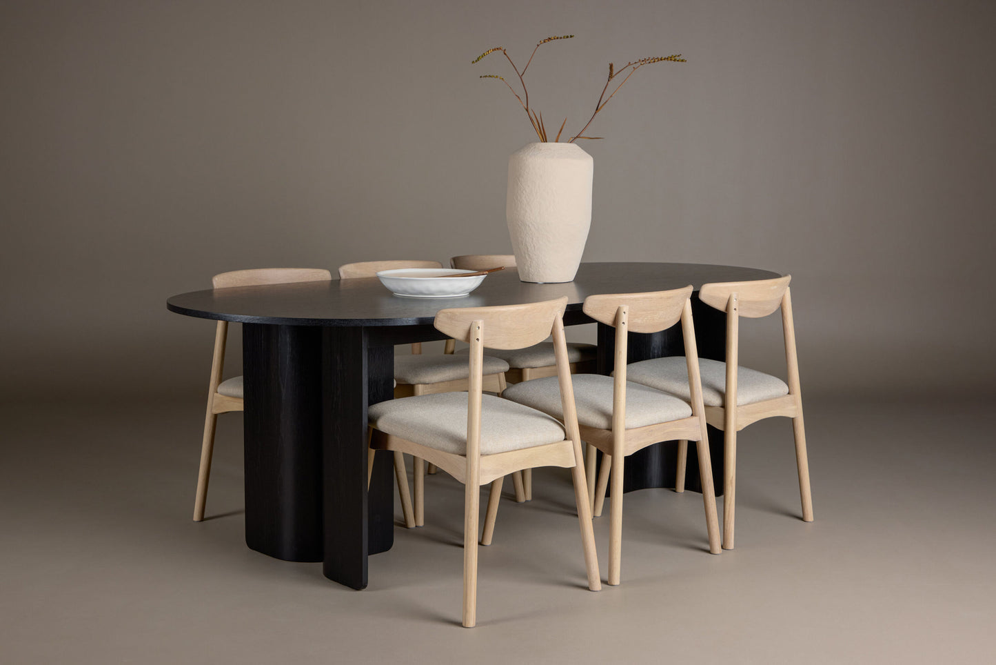 Tyresö spisebordssæt 100×220 cm – Sort m. Ven stole