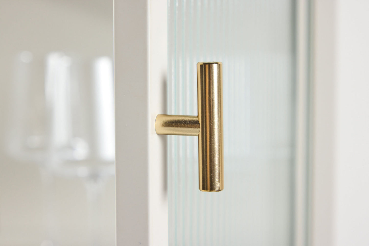 Garis højt opbevaringsskab – Beige
