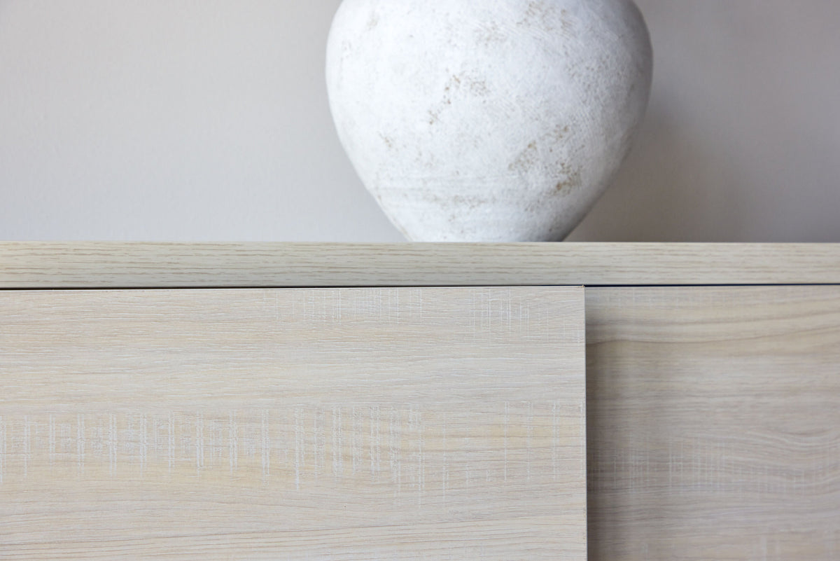 Nomi TV-møbel 180×35 cm – Whitewash
