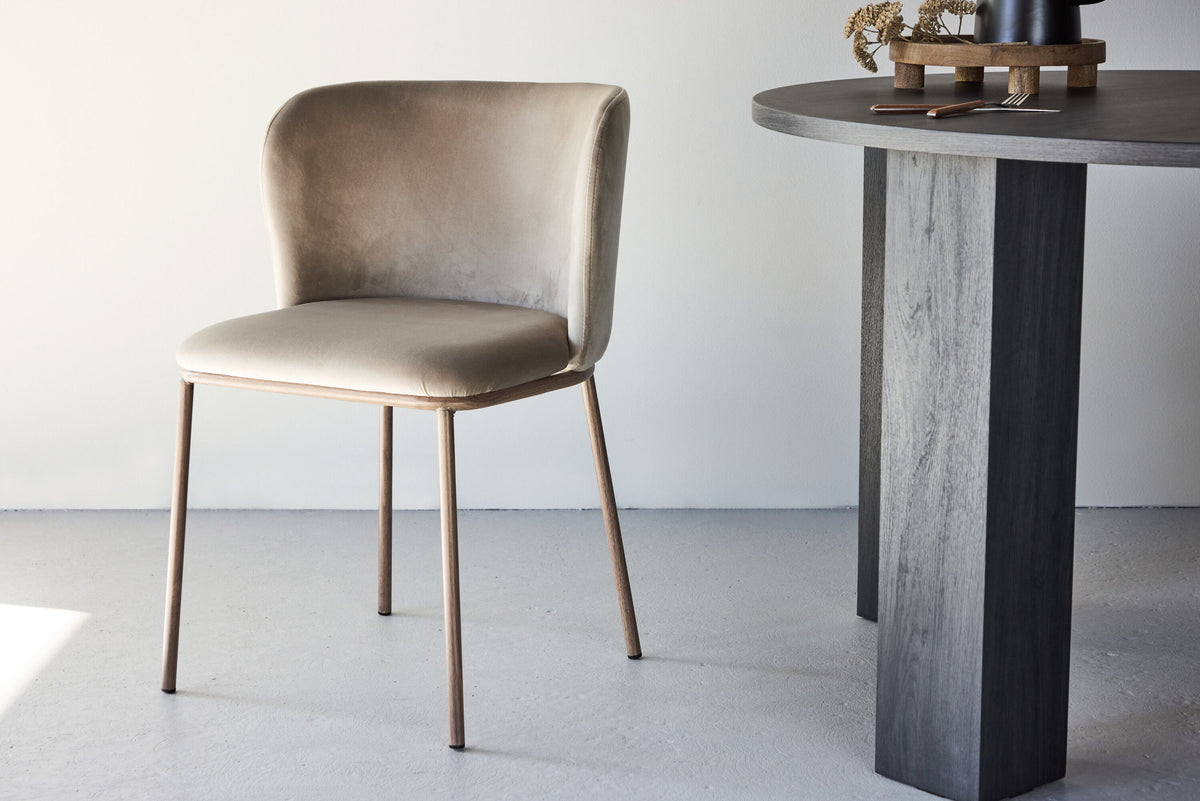 Edina Spisebordsstole (2 stk.) – Trælook / Beige Velour