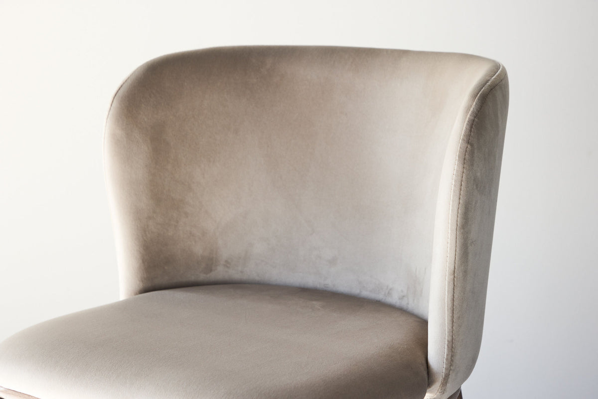 Edina Spisebordsstole (2 stk.) – Trælook / Beige Velour